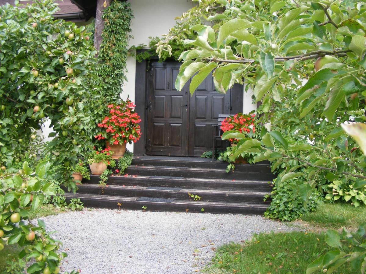 Dworek Lachowicze Grzegorzewice Exteriér fotografie